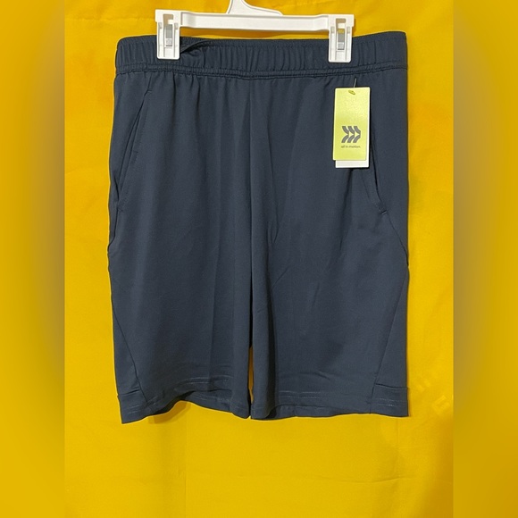 All in Motion Training Short, Navy, size Medium *L937 - Picture 4 of 11